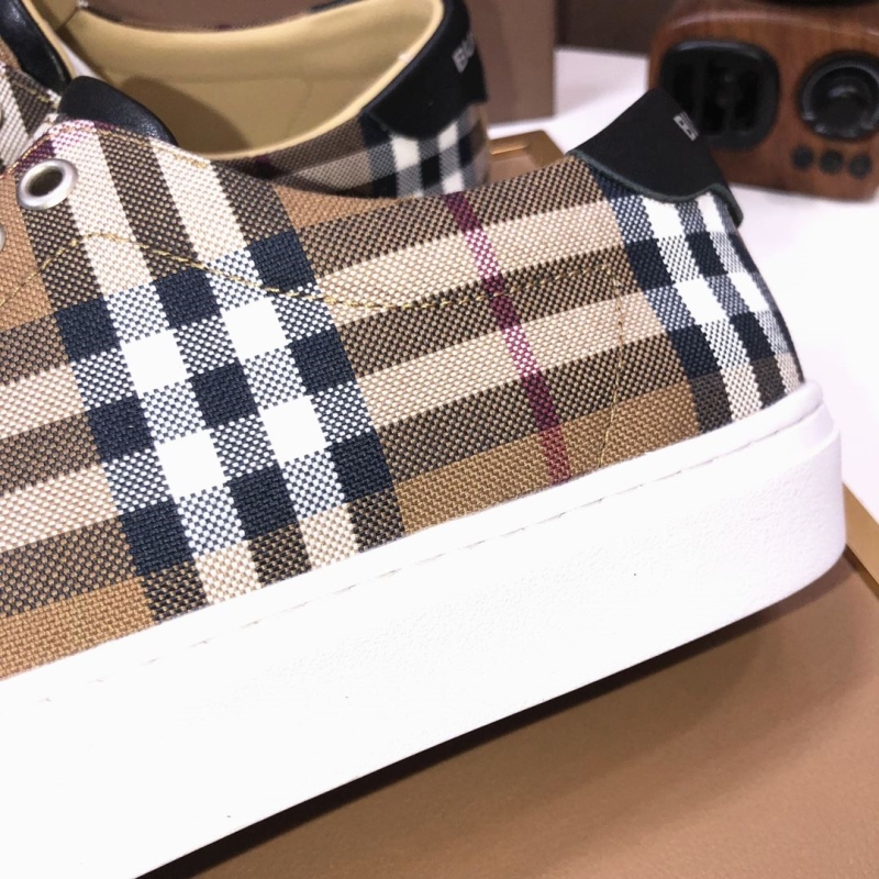 Burberry Sneakers